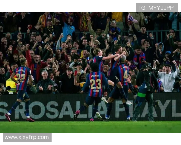 欧联杯精彩对决那不勒斯逆转巴萨红牌事件引发全场热议